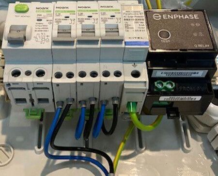Coffret de protection AC 1.5 a 3.7kW pour micro-onduleurs IQ