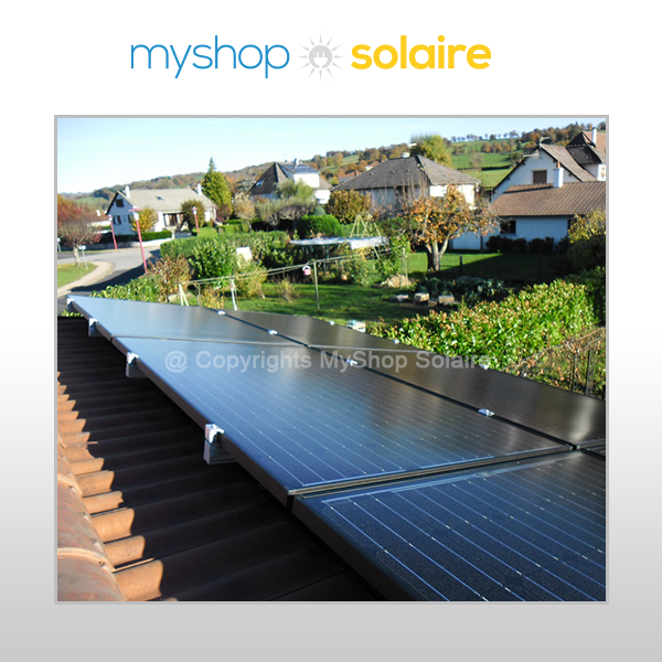 Photo panneau solaire pour toit de maison